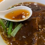 興口福 - 牛バラ麺