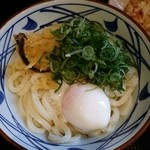 丸亀製麺 苫小牧店 - 釜玉うどん+ネギ&天かす