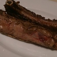 37 Steakhouse & Bar - Tボーンの骨。かぶり付きます