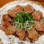 ラム肉酒場 ラムゴロー 神田南口店 - ラムのレバ刺し