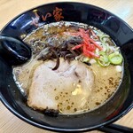 せい家 - 料理写真:塩豚骨らーめん
