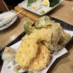 旬菜と海鮮　森田屋 - 野菜天ぷら盛合せ