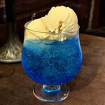 ギオン - ソーダ水(スカイブルー)にフロート追加