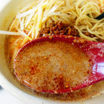 めだかタンタン - このスープの成分の半分は豆乳だとか。ごまと豆乳の味わいがたまらな〜〜〜〜〜〜〜〜〜〜〜〜〜〜〜〜〜〜〜〜〜〜〜〜〜〜〜〜〜〜〜〜〜〜〜〜〜〜〜い【2015年3月5日撮影】