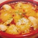 Cucina KAMEYAMA - 海老のアヒージョはアヒージョの中でも特に人気。
