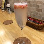 PRIMI - クラッシュ苺のシャンパン！