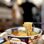 支那麺 はしご - 麺