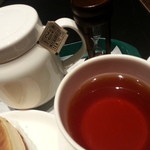 プロントイルバール 御茶ノ水ソラシティ店 - 