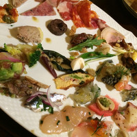 ロッシ - ３０種類の前菜