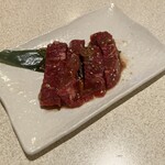 平和園 - 厚切り赤身焼(100g)
