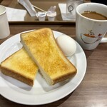 ホリーズカフェ - 料理写真:モーニングトースト(ゆで卵)