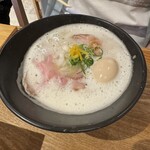 鶏と鮪節 麺屋勝時 - 