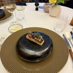 ポンドールイノ - 1皿目
蛍烏賊のカナッペ。