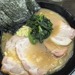 横濱家系ラーメン 勝鬨家 - 