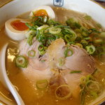 醤油トンコツラーメン