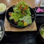 レストラン　フライパン - 料理写真:鉄板ソースチキンカツ　