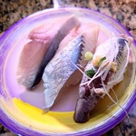 回転寿司 トピカル - 「光りもの3種盛り(しめさば・ニシン・イワシ)」