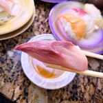 回転寿司 トピカル - ブリ