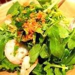 イタリアンバールエル - パクチーサラダはパクチーが苦手な人にもおすすめ
