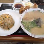 ラーメン繊月 - 料理写真:デラックスセット