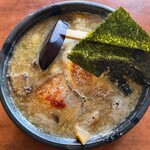 三鈴ラーメン - 料理写真:豚骨醤油麺