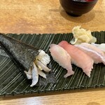北の味覚 すず花 - 5貫1椀（八角、活タコ、びんちょう、あぶらこ、ガリサバ手巻き）＋海苔汁
420円＋420円＋260円＋300円＋360円＋200円
＝1960円