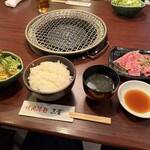 焼肉の三是 - 