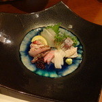 旬鮮炭火焼 獺祭 - 刺身盛り合わせの素敵な盛り付け