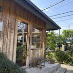 BREEZE BIRD CAFE＆BAKERY - お店