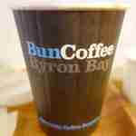 Bun Coffee Byron Bay - 渋谷のゴリラコーヒーでも同じ容器が使われているらしいと言うような話が聞こえてきました。