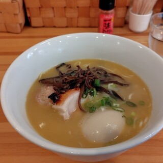 博多水炊きらーめん うかんむり_0