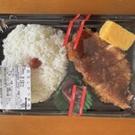 地鶏屋 - 料理写真:おろしかつ弁当