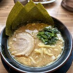 横浜家系ラーメン 一門家 - 