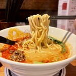 四川担々麺 赤い鯨 - 