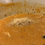 四川担々麺 赤い鯨 - 