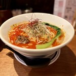 四川担々麺 赤い鯨 - 