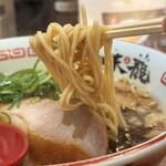 尾道らーめん 味龍 - 味龍ラーメン+半炒飯セット