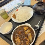 松屋 - 料理写真:ゴロゴロチキンカレーご飯特盛+温玉
