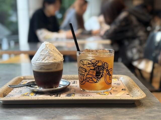 DEUS EX MACHINA バリスタエプロン（原宿カフェ限定） Deus Ex Machina Harajuku - 明治神宮前/カフェ | 食べログ
