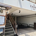 ル カドル - 長野県のJR上田駅から徒歩7分程度。1階部分に駐車場もあります