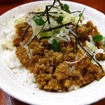 前橋とんこつ 味楽留 - ピリ辛そぼろ丼