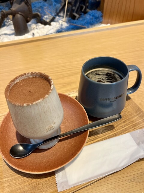 コーヒーロースタリーメグロ （COFFEE ROASTERY MEGURO） - 元町・中華
