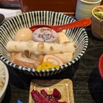 市場めし あまつぼ - 