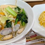 ポッポ - 料理写真:春野菜のあさり塩らーめん 690円+ミニチャーハンセット280円✨️菜の花、タケノコ、あさりにもやしやキャベツの具だくさんの塩ラーメンです。
