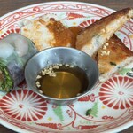 ASIAN DINING SEANA - 
