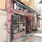 デヴィ コーナー - 