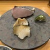 小判寿司 - 鰆　つぶ貝