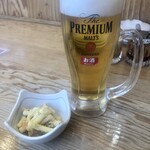 ひとくち餃子の頂 - アプリDLで生ビールが1杯無料　お通し¥308-