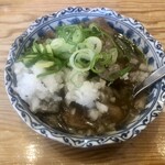 ひとくち餃子の頂 - 牛すじ塩ポン煮込み　¥429-