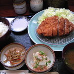 とんかつ里久 - ロースかつ定食